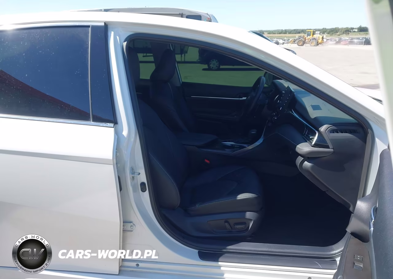 2023 Toyota Camry Xse Hybrid VIN:4T1K31AK8PU615982 - 5
