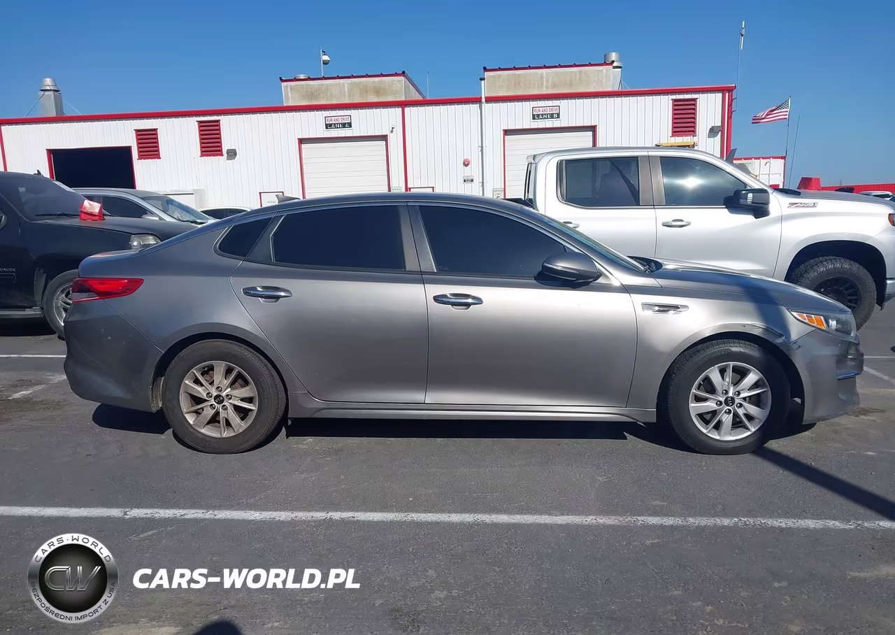 2018 Kia Optima Lx VIN:5XXGT4L32JG196767 - 13