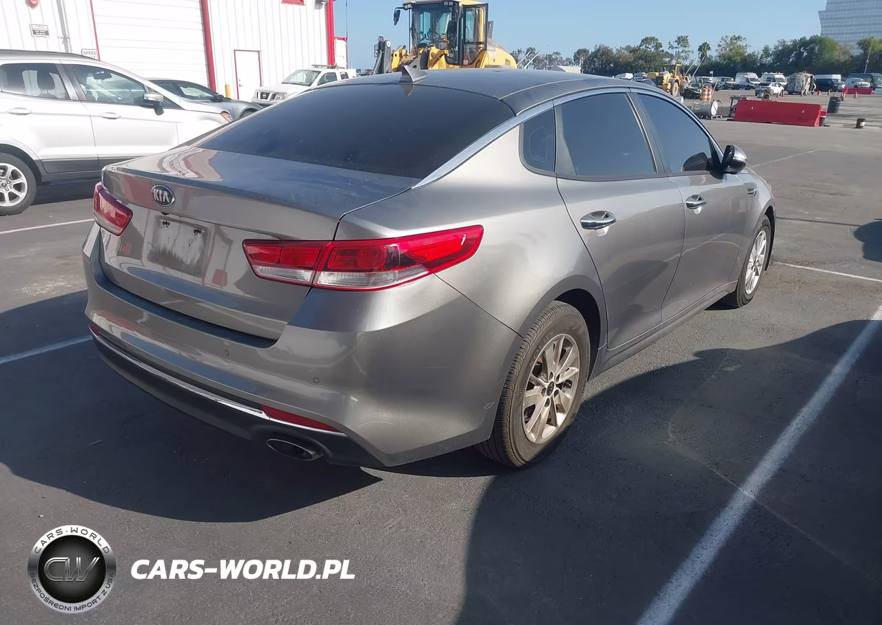 2018 Kia Optima Lx VIN:5XXGT4L32JG196767 - 4