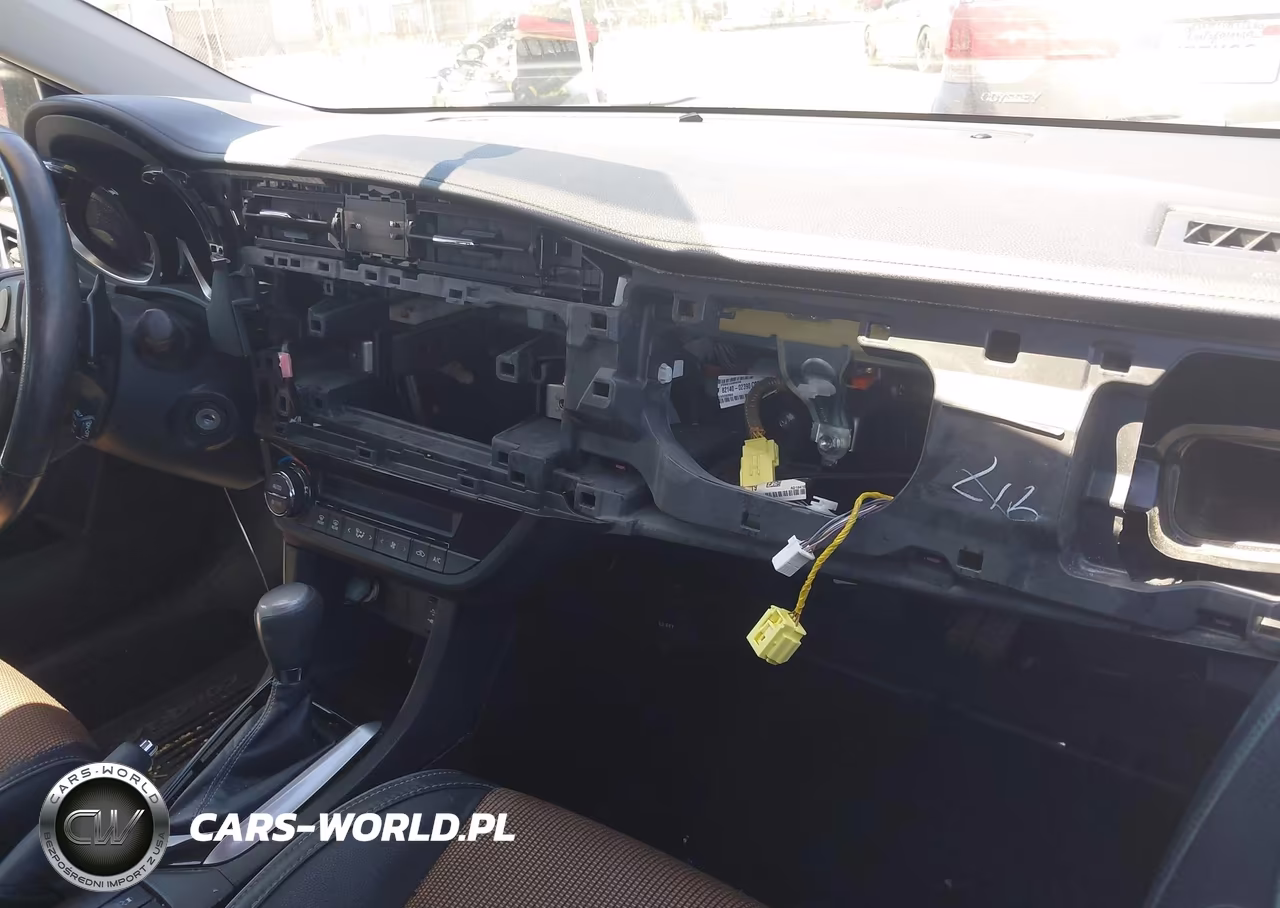 2016 Toyota Corolla S Plus VIN:5YFBURHE7GP369438 - 13
