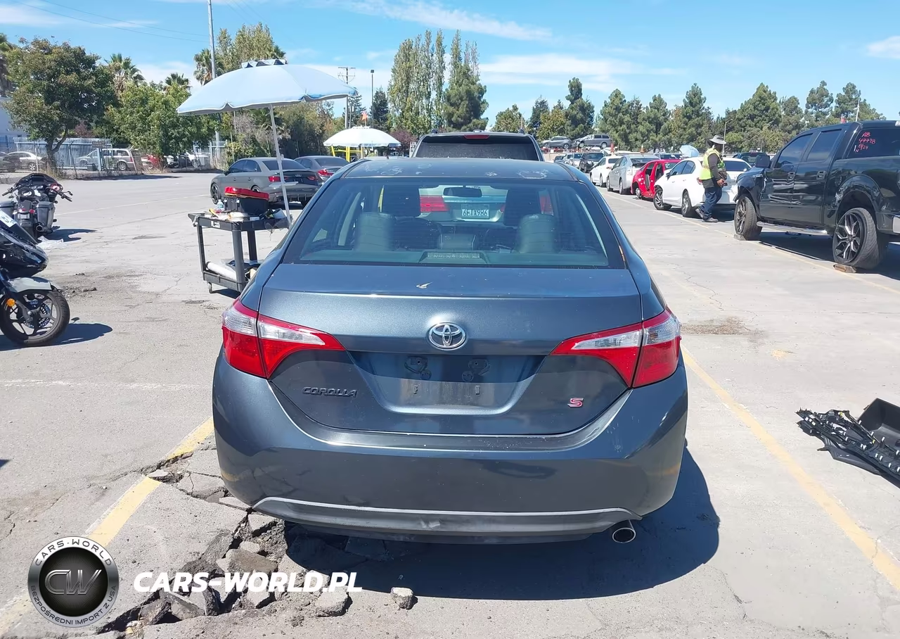 2016 Toyota Corolla S Plus VIN:5YFBURHE7GP369438 - 18