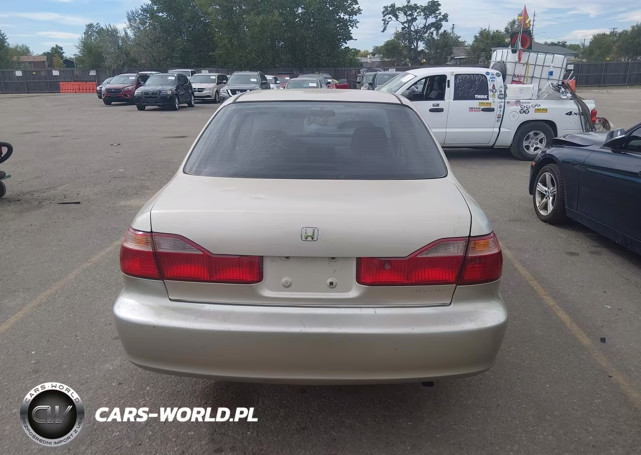 2000 Honda Accord 2.3 Lx VIN:1HGCG5648YA004675 - 17