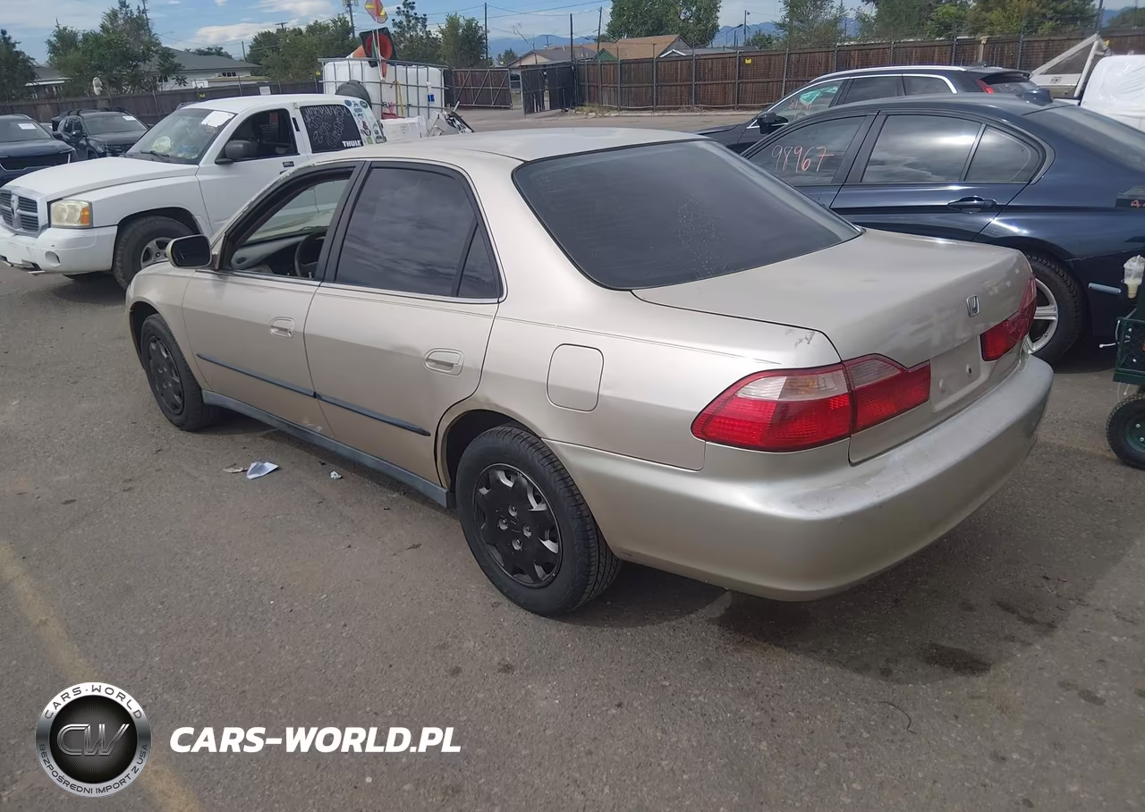 2000 Honda Accord 2.3 Lx VIN:1HGCG5648YA004675 - 3