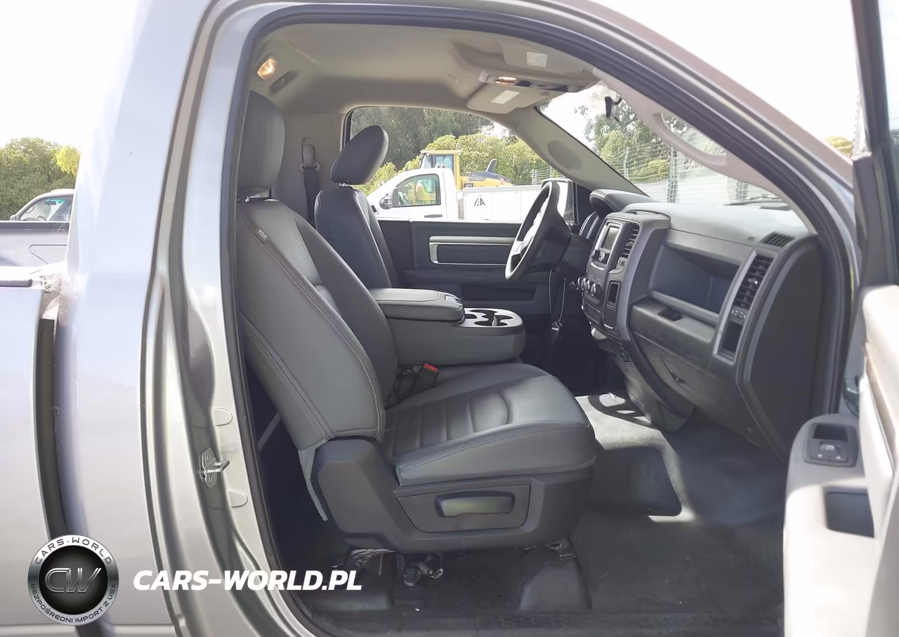 2019 Ram 1500 Classic Tradesman 4X2 8' Box VIN:3C6JR6DG6KG622287 - 5