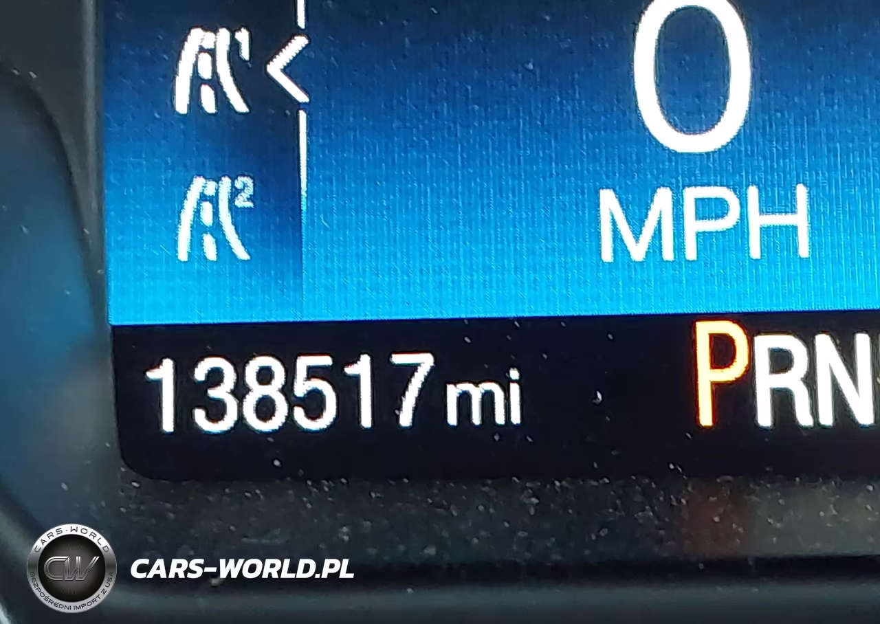 2018 Ford Focus Se VIN:1FADP3FE9JL203654 - 17