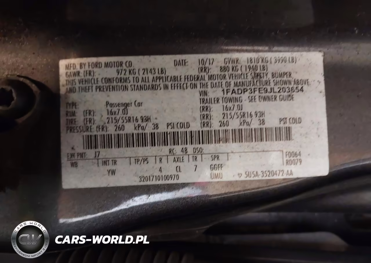 2018 Ford Focus Se VIN:1FADP3FE9JL203654 - 9