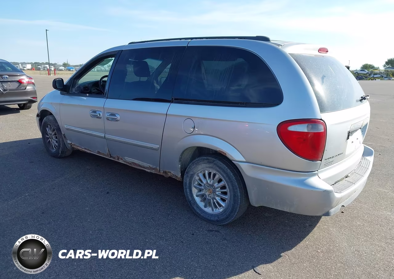 2005 Chrysler Town & Country Touring VIN:2C4GP54L65R597874 - 3