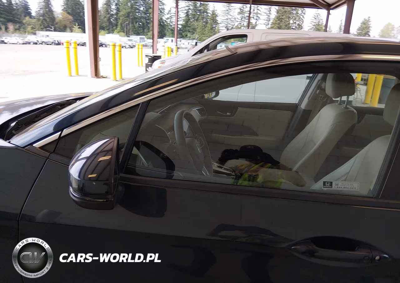 2018 Honda Clarity Plug-In Hybrid VIN:JHMZC5F14JC011190 - 15