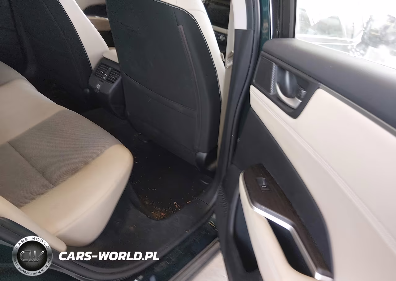 2018 Honda Clarity Plug-In Hybrid VIN:JHMZC5F14JC011190 - 8
