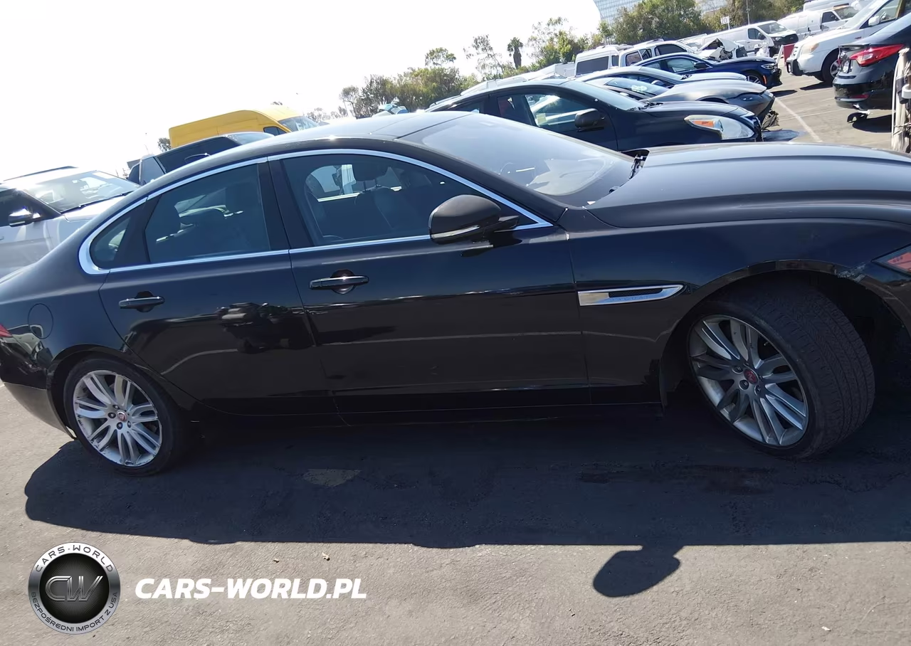 2016 Jaguar Xf 35T Prestige VIN:SAJBE4BV3GCY08928 - 13