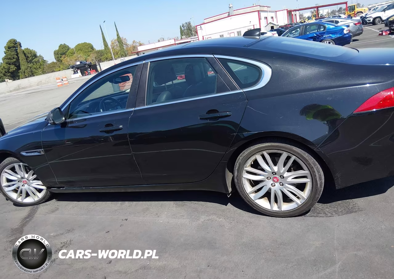 2016 Jaguar Xf 35T Prestige VIN:SAJBE4BV3GCY08928 - 14
