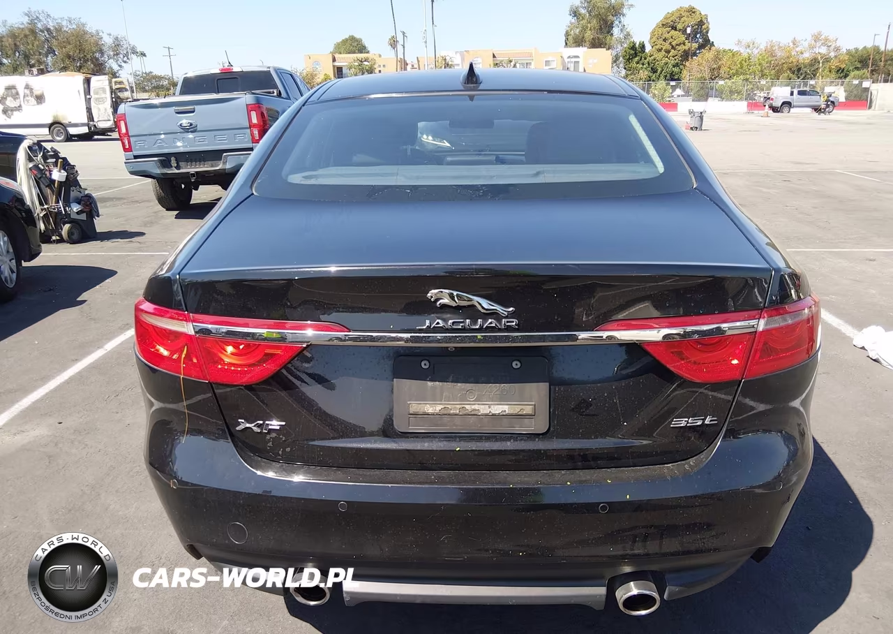 2016 Jaguar Xf 35T Prestige VIN:SAJBE4BV3GCY08928 - 16