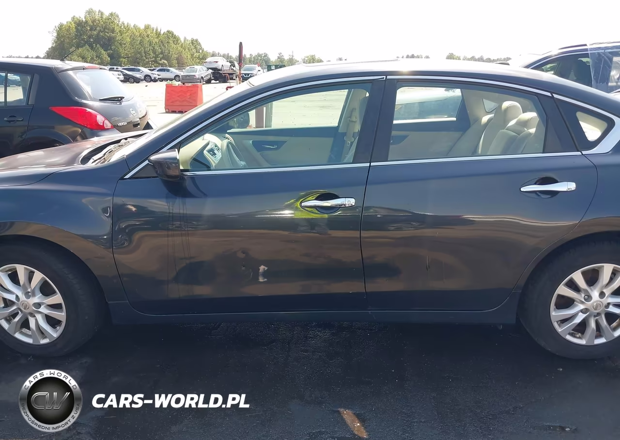 2015 Nissan Altima 2.5 S VIN:1N4AL3AP3FC138816 - 14