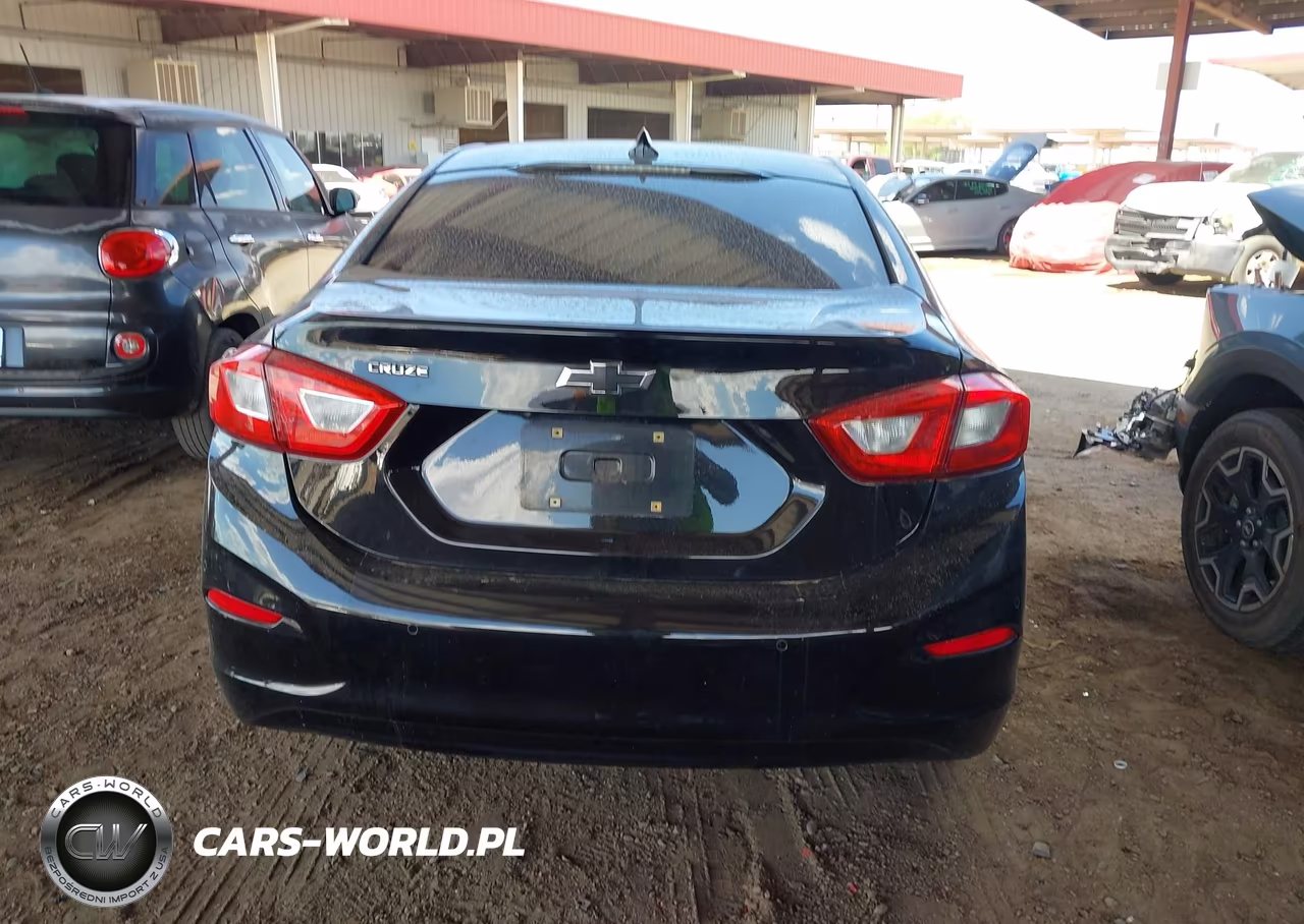 2018 Chevrolet Cruze Premier Auto VIN:1G1BF5SM5J7243048 - 16