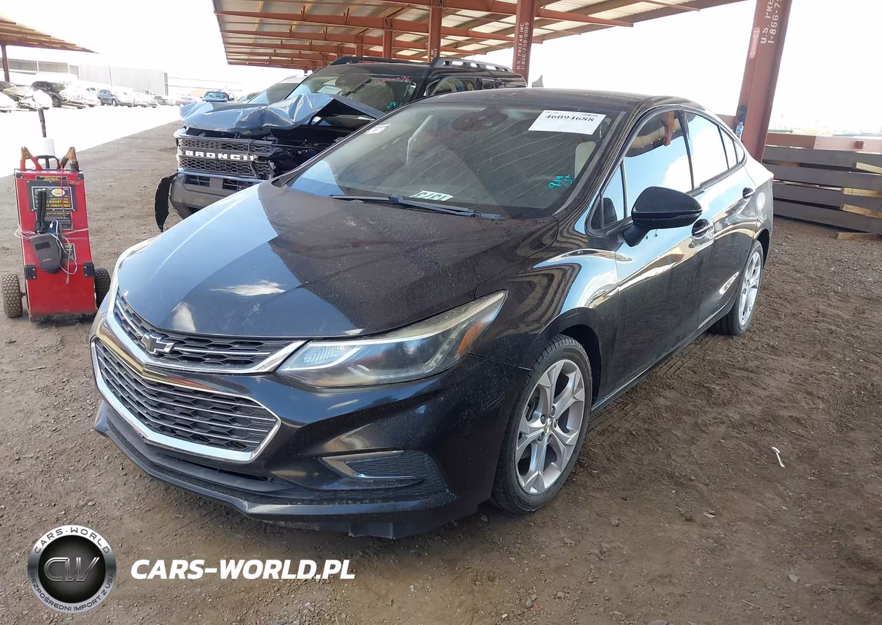 2018 Chevrolet Cruze Premier Auto VIN:1G1BF5SM5J7243048 - 2