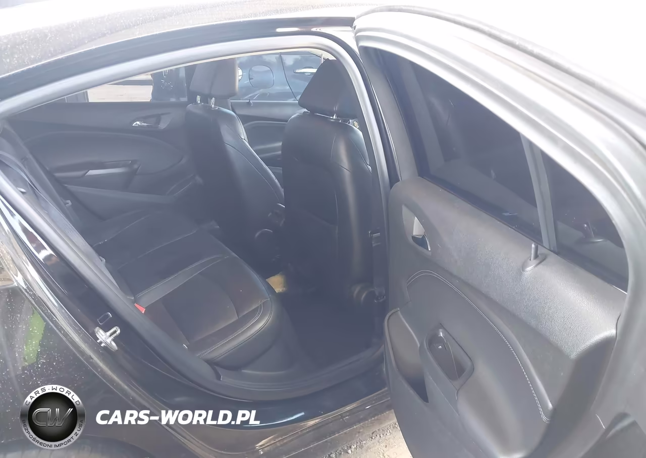 2018 Chevrolet Cruze Premier Auto VIN:1G1BF5SM5J7243048 - 8