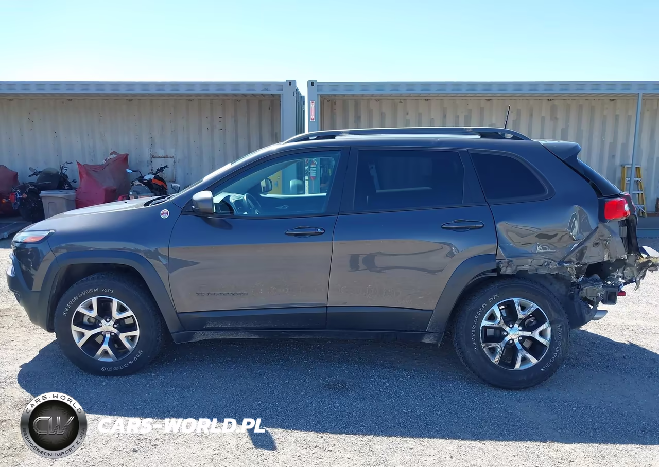 2016 Jeep Cherokee Trailhawk VIN:1C4PJMBS8GW306761 - 15