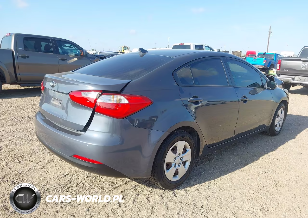 2016 Kia Forte Lx VIN:KNAFX4A61G5520427 - 4