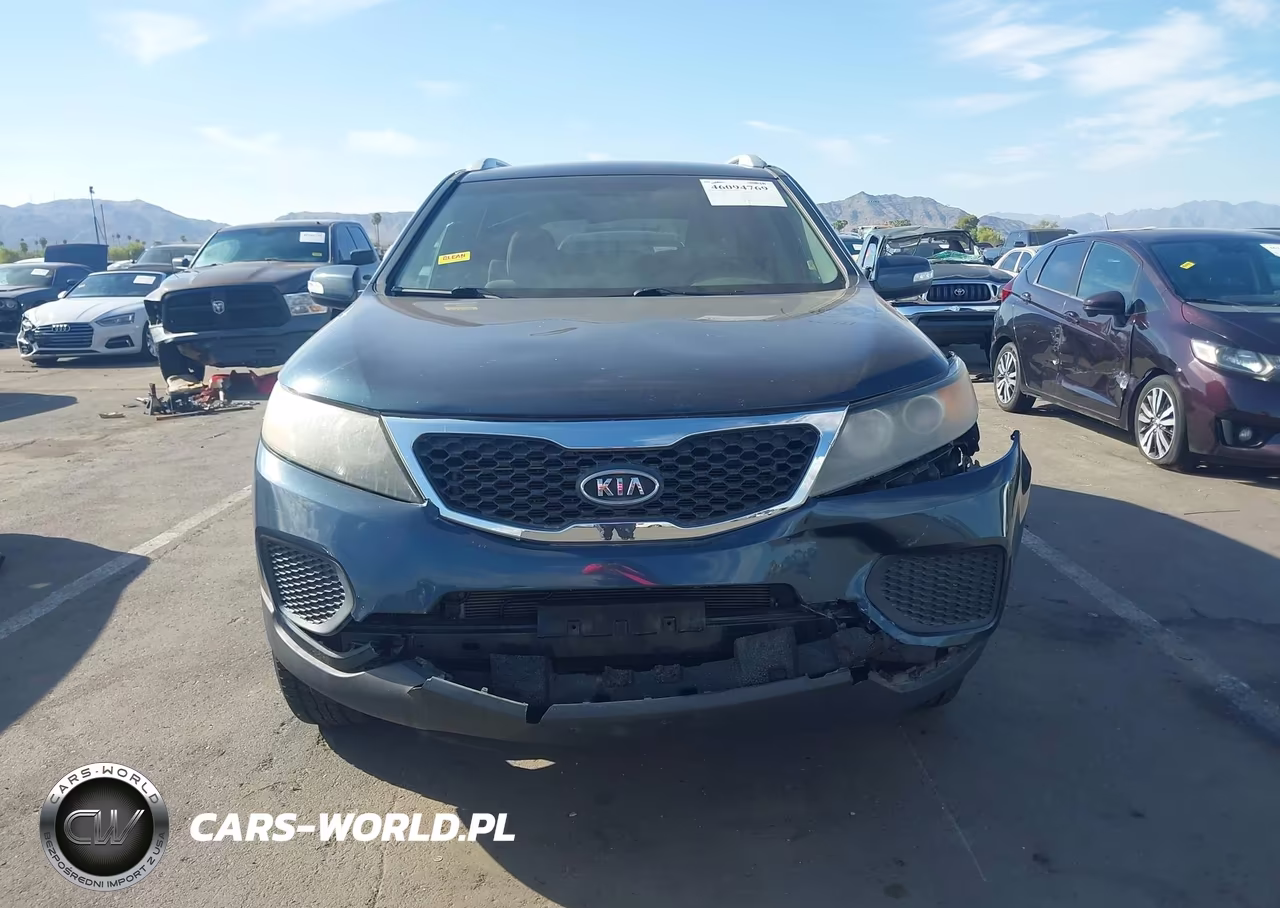 2011 Kia Sorento Lx V6 VIN:5XYKT4A21BG134021 - 12