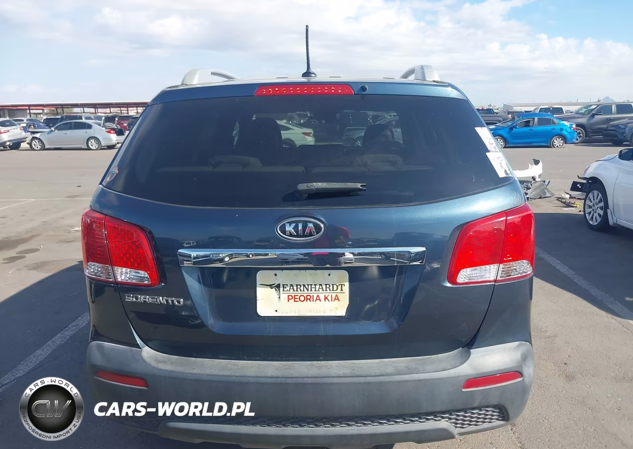 2011 Kia Sorento Lx V6 VIN:5XYKT4A21BG134021 - 16
