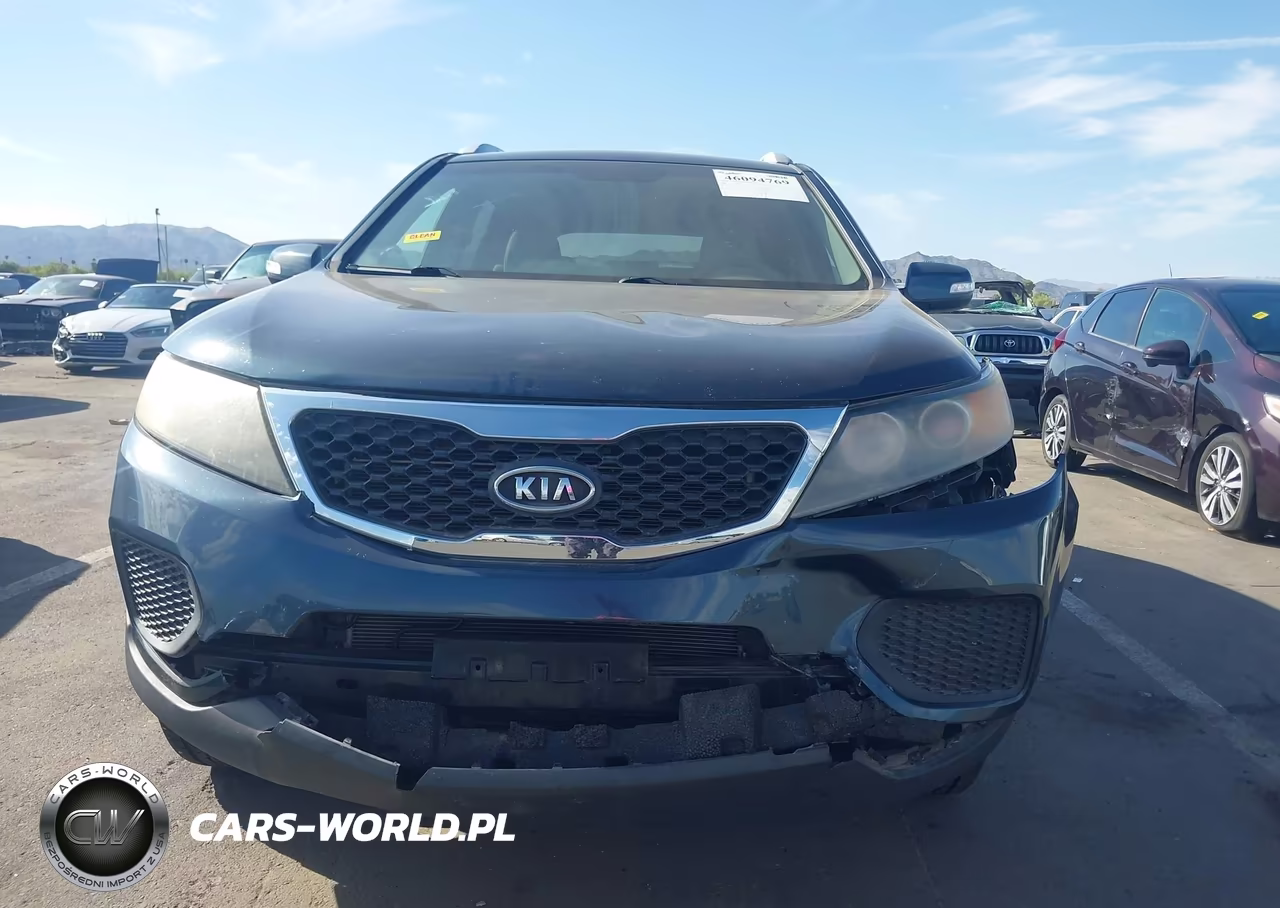 2011 Kia Sorento Lx V6 VIN:5XYKT4A21BG134021 - 6