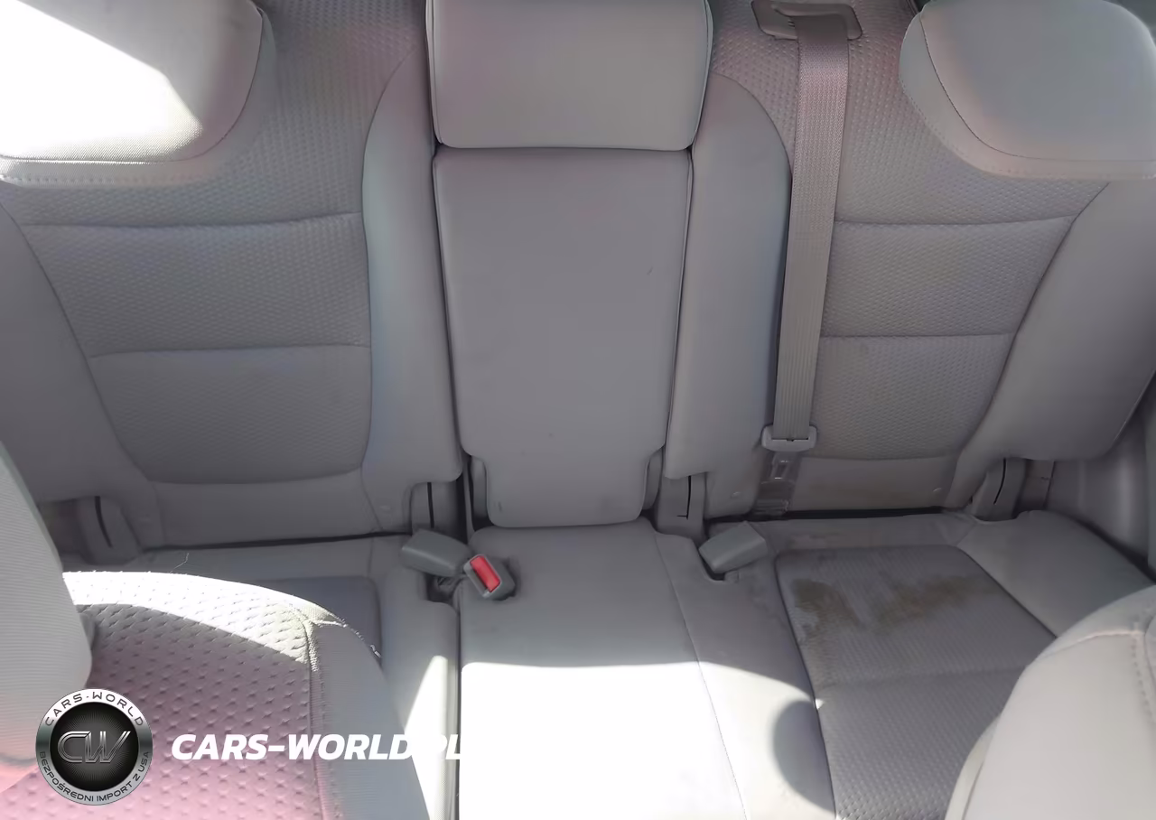 2011 Kia Sorento Lx V6 VIN:5XYKT4A21BG134021 - 8