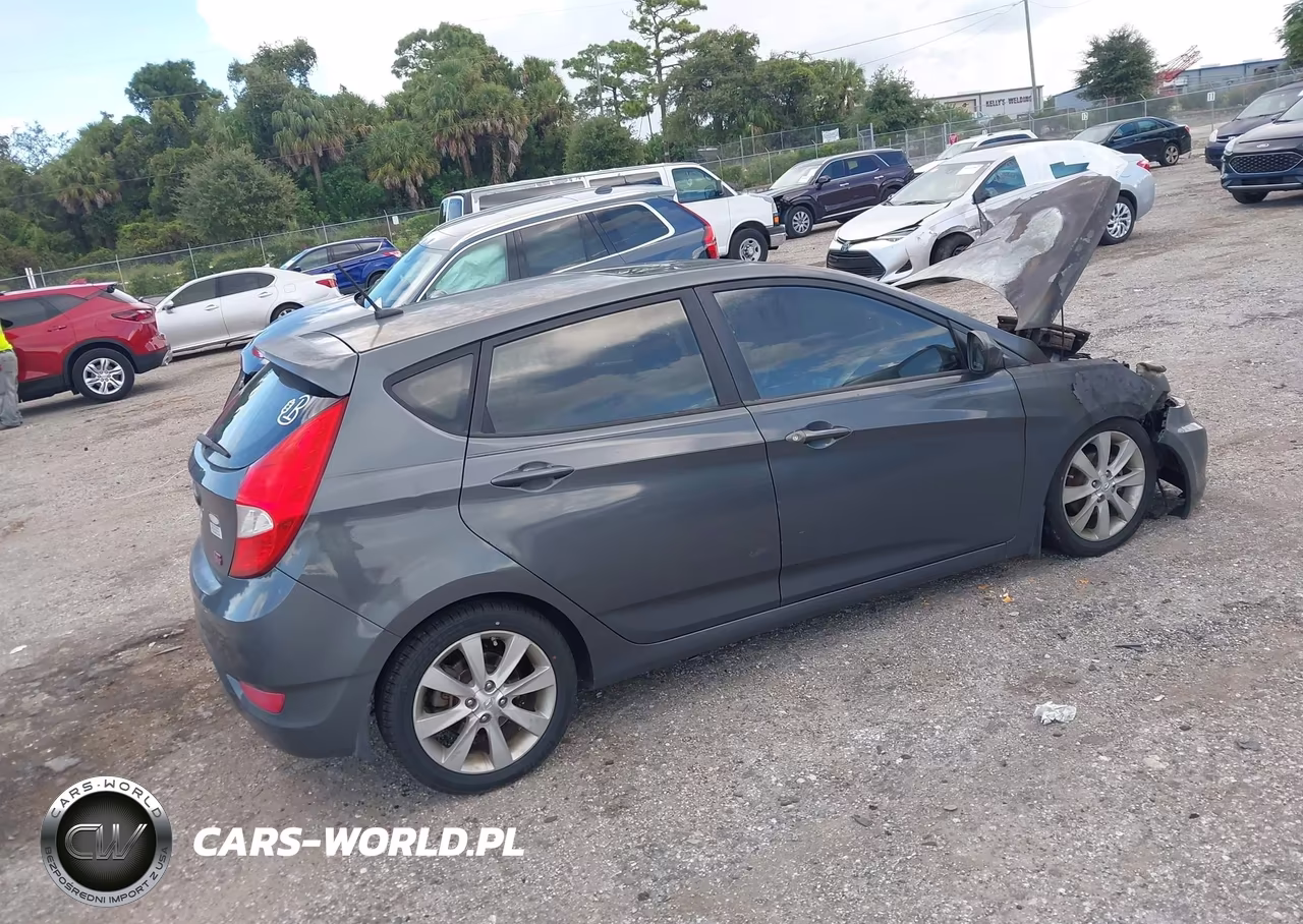 2012 Hyundai Accent Se VIN:KMHCU5AE6CU033232 - 4