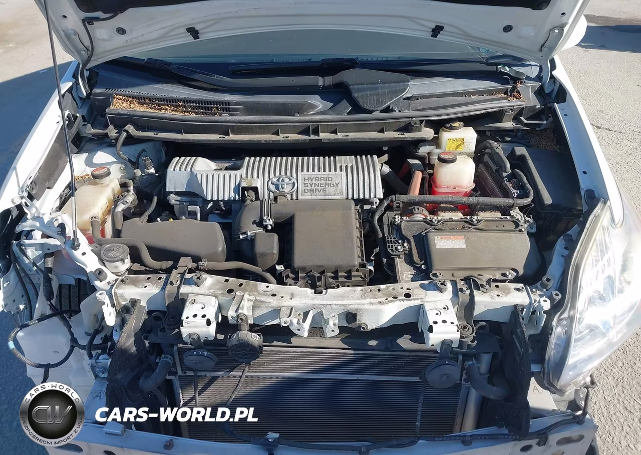 2015 Toyota Prius Two VIN:JTDKN3DU7F0420100 - 10