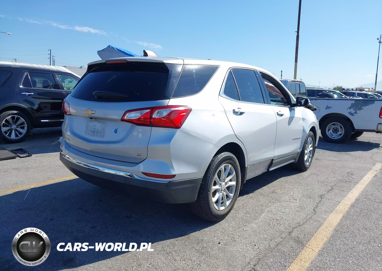 2019 Chevrolet Equinox Lt VIN:2GNAXKEV2K6224940 - 4