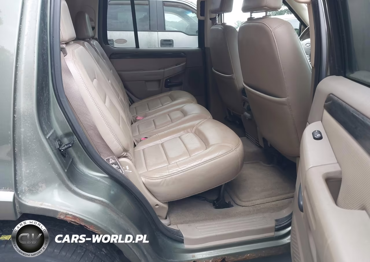 2002 Ford Explorer Limited VIN:1FMDU75WX2UC28462 - 8