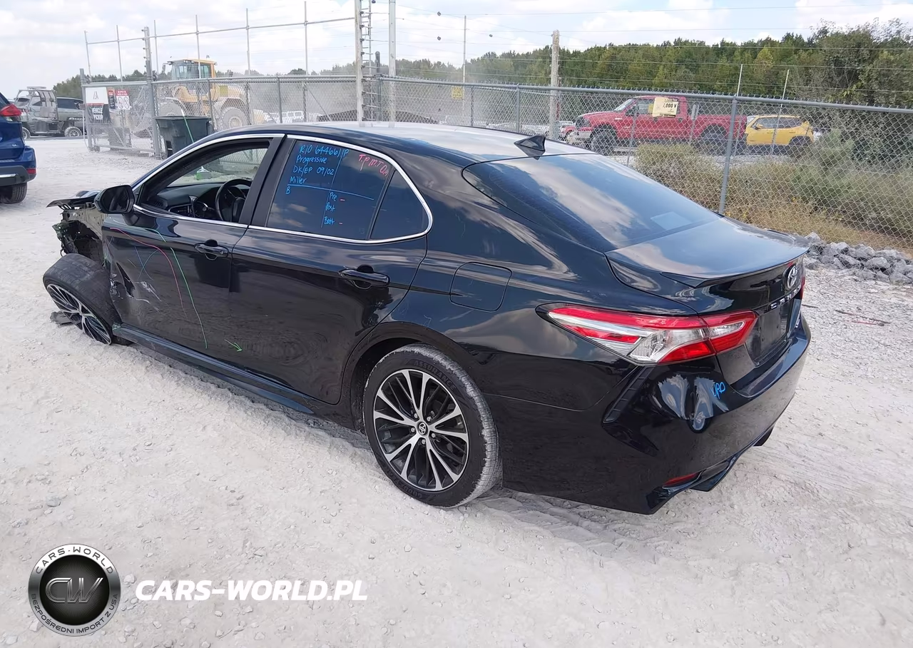 2019 Toyota Camry Se VIN:4T1B11HK3KU793786 - 3