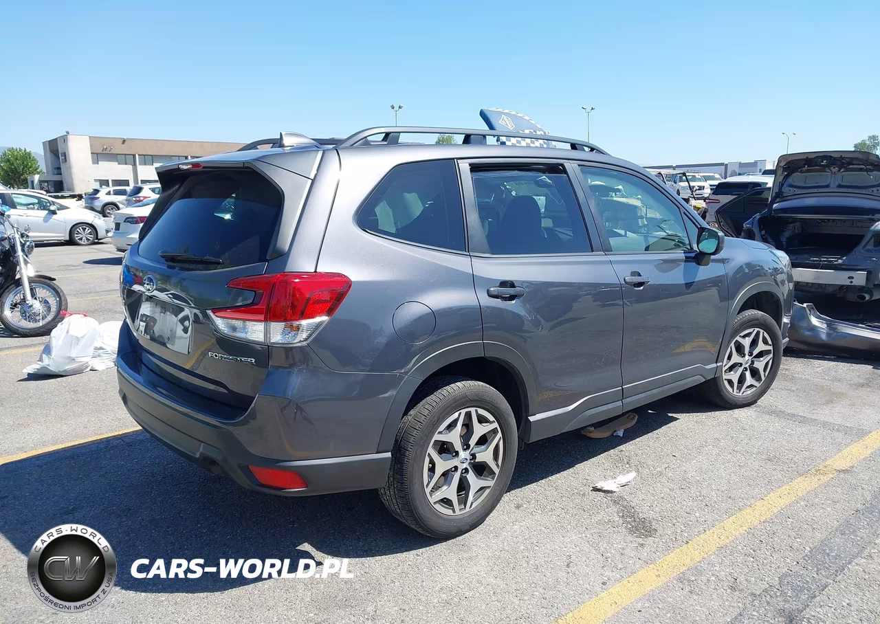 2023 Subaru Forester Premium VIN:JF2SKAEC0PH476239 - 4