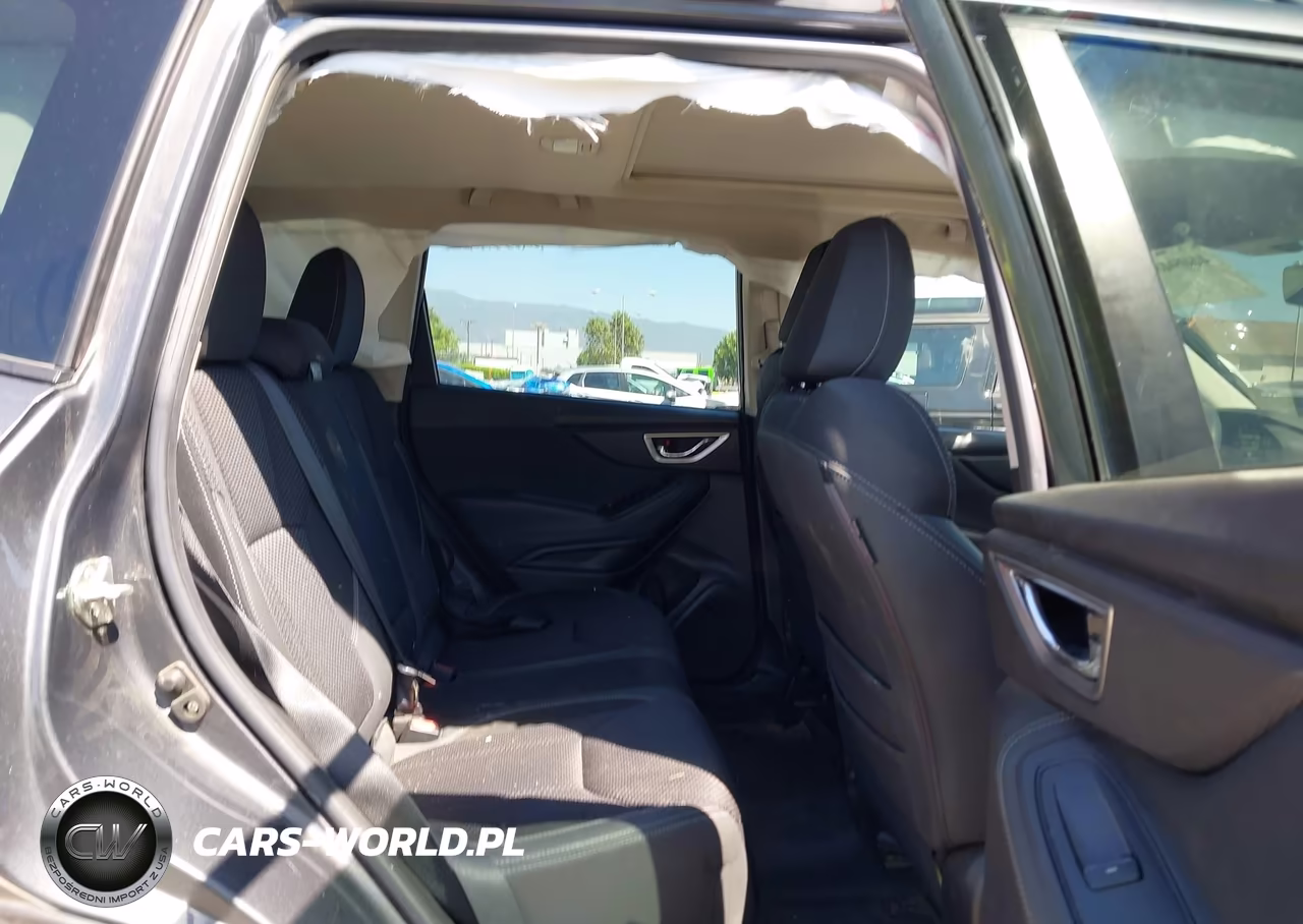2023 Subaru Forester Premium VIN:JF2SKAEC0PH476239 - 8
