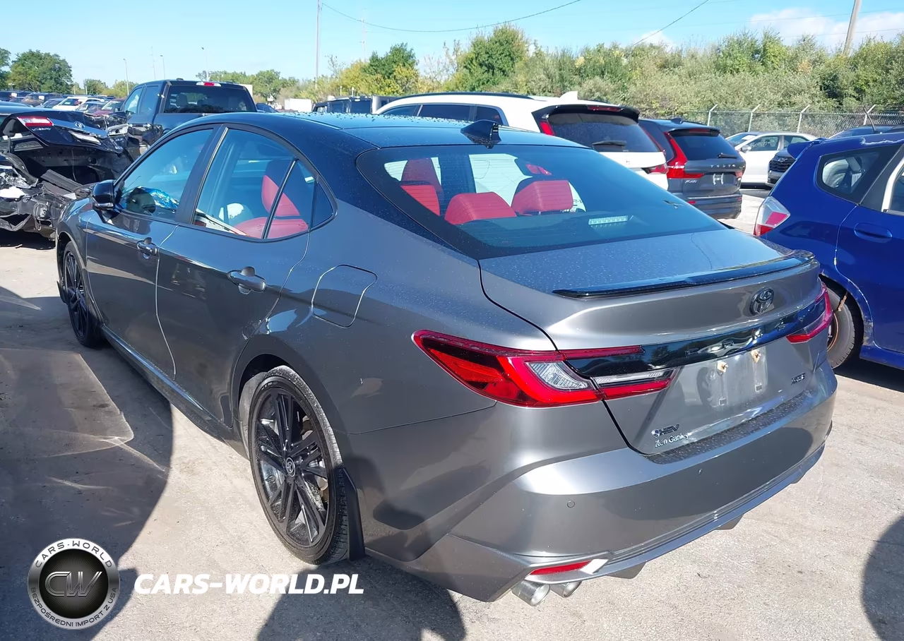 2026 Toyota Camry Xse VIN:4T1DAACK3TU689266 - 3