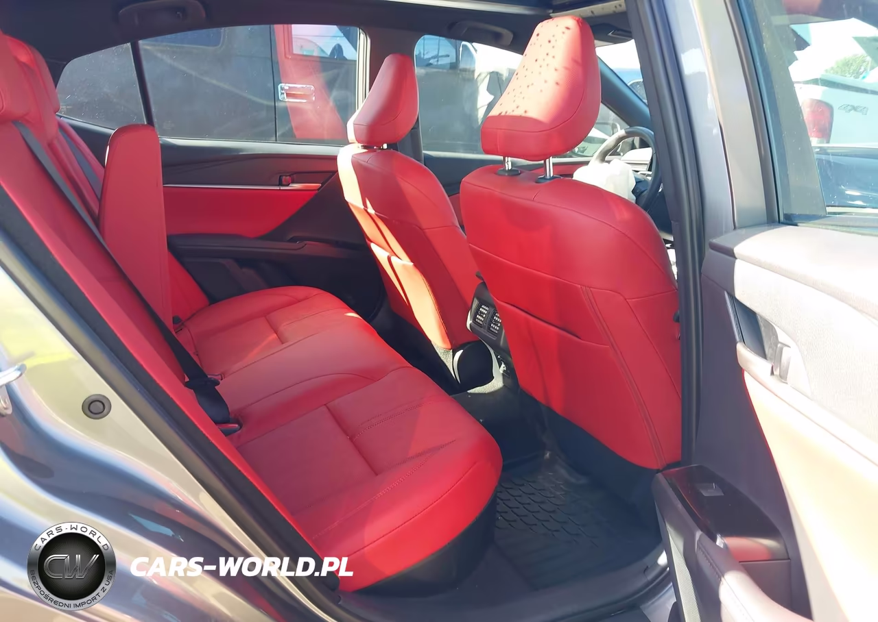 2026 Toyota Camry Xse VIN:4T1DAACK3TU689266 - 8
