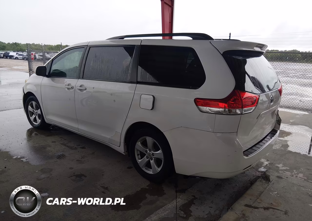 2012 Toyota Sienna Le V6 8 Passenger VIN:5TDKK3DC5CS276930 - 3