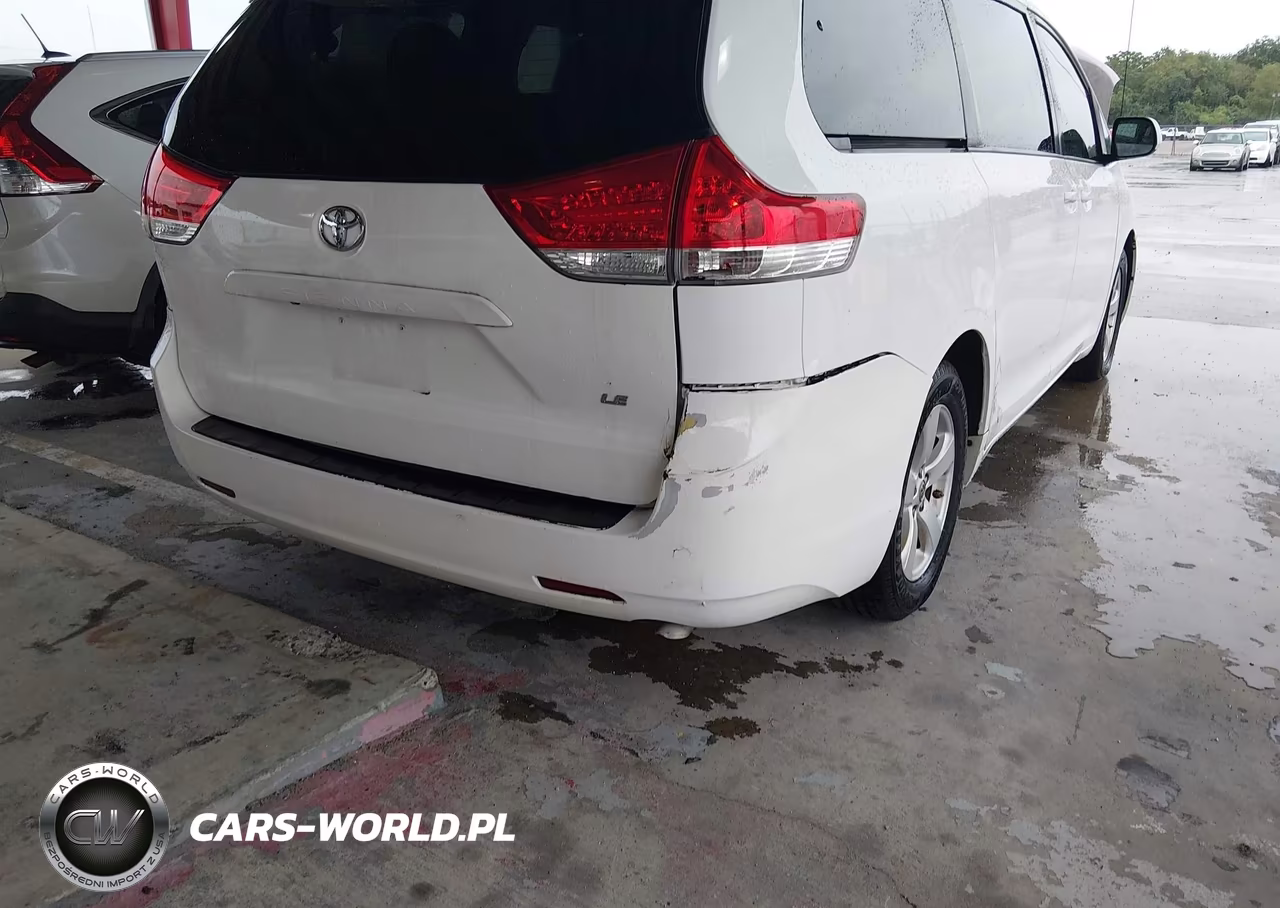 2012 Toyota Sienna Le V6 8 Passenger VIN:5TDKK3DC5CS276930 - 6