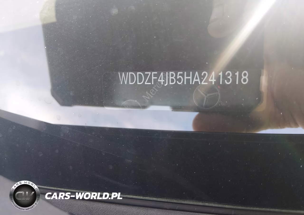 2017 Mercedes-Benz E 300 VIN:WDDZF4JB5HA241318 - 9