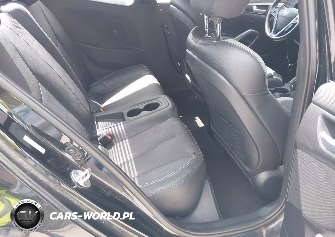 2016 Hyundai Veloster Turbo VIN:KMHTC6AE8GU276281 - 8