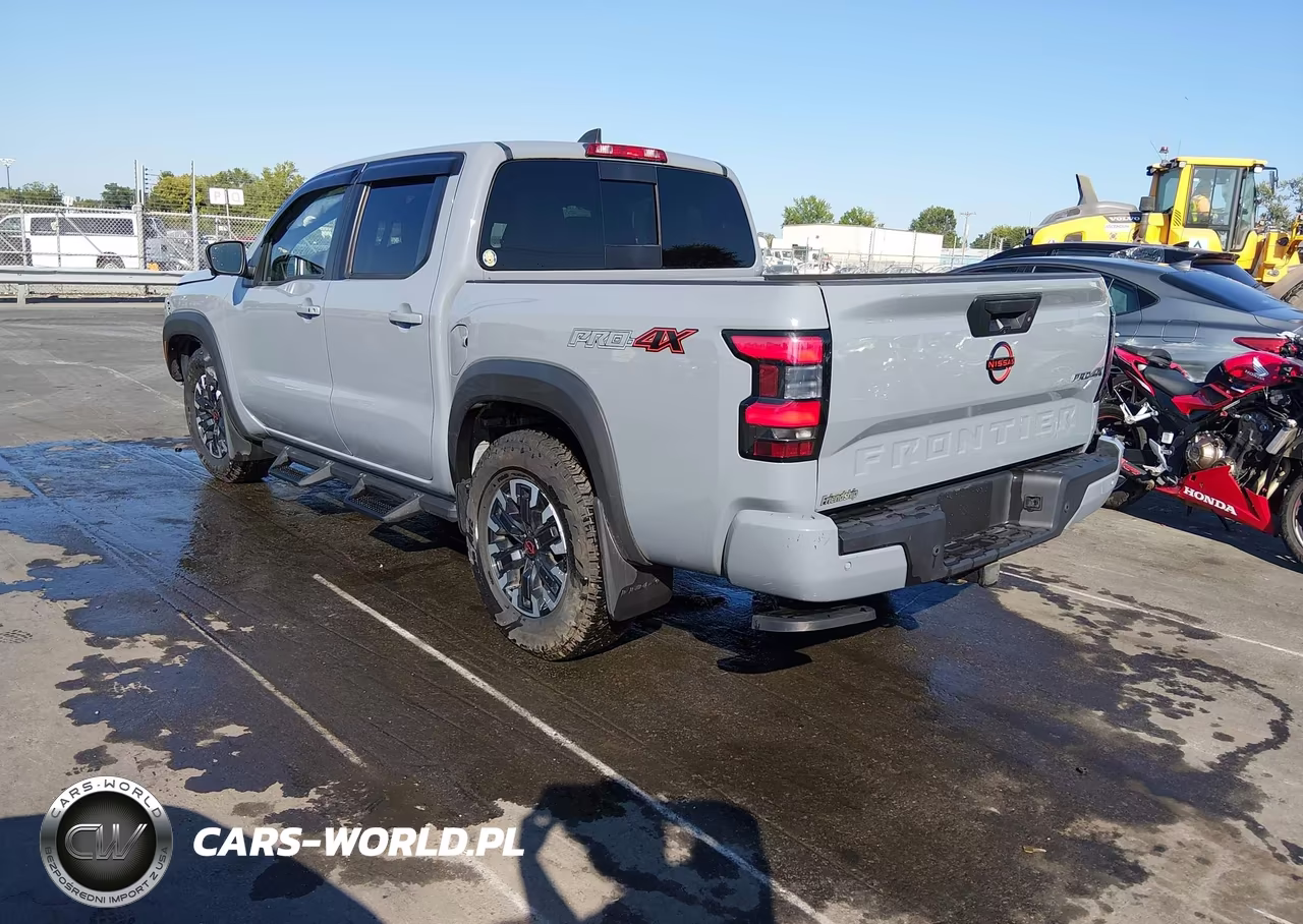 2023 Nissan Frontier Pro-4X 4X4 VIN:1N6ED1EK2PN617856 - 3
