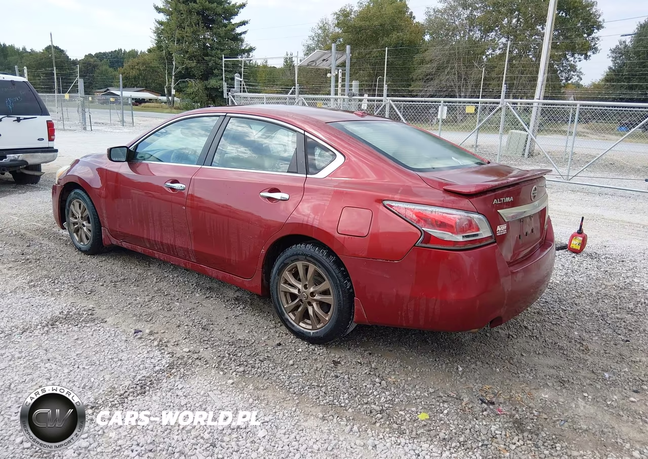 2015 Nissan Altima 2.5 S VIN:1N4AL3AP8FC493111 - 3
