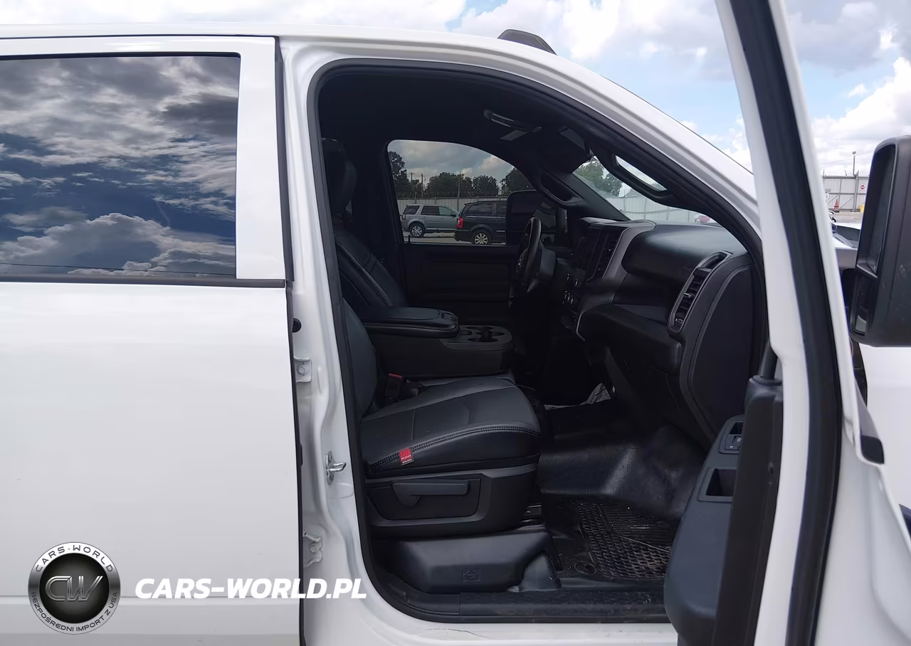 2023 Ram 2500 Tradesman 4X2 8' Box VIN:3C6UR4HJ0PG565423 - 5