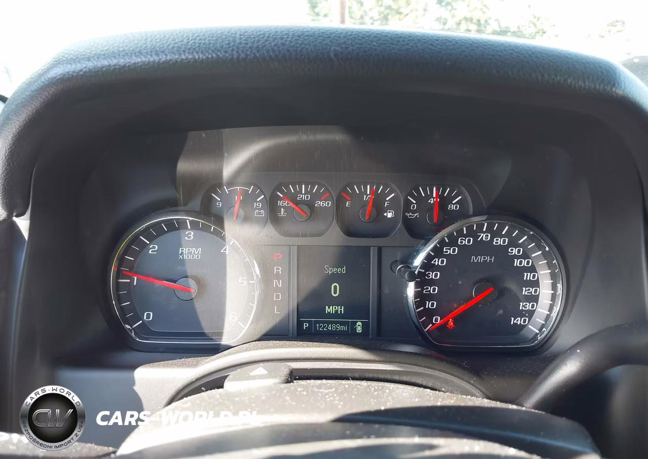2017 Chevrolet Suburban Commercial Fleet VIN:1GNSKKKC0HR358770 - 7