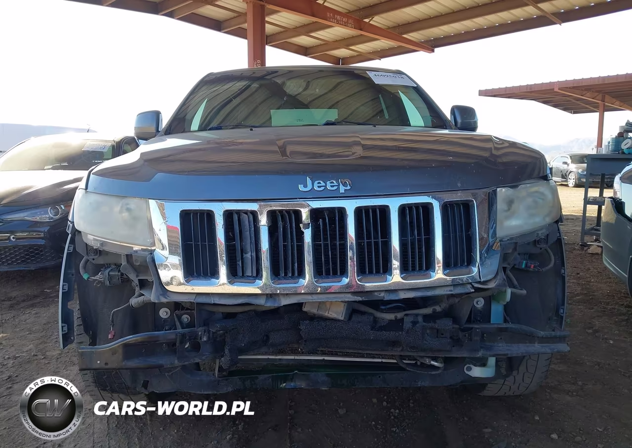 2012 Jeep Grand Cherokee Laredo VIN:1C4RJEAGXCC104074 - 6