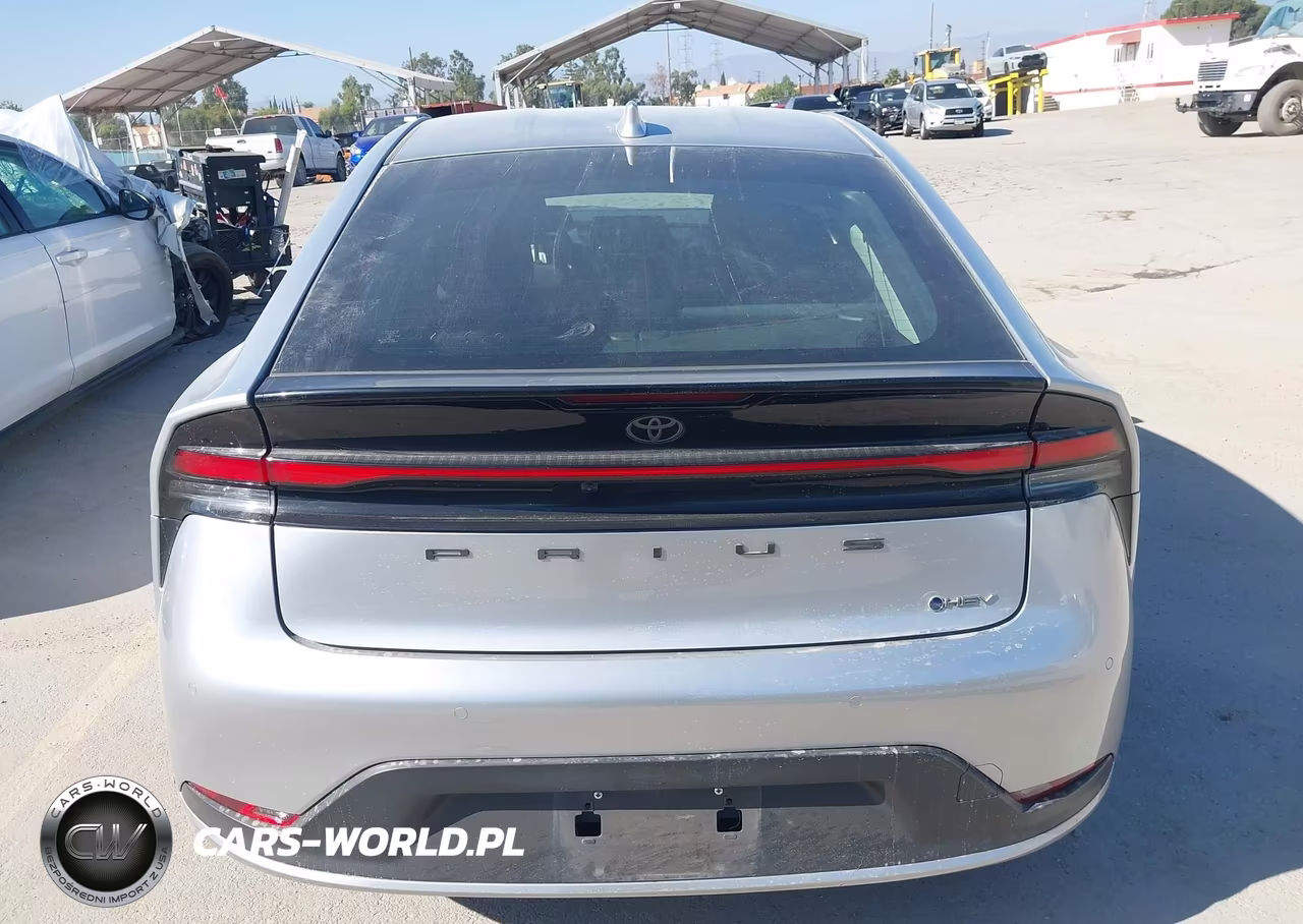 2023 Toyota Prius Le VIN:JTDACAAU8P3002803 - 15