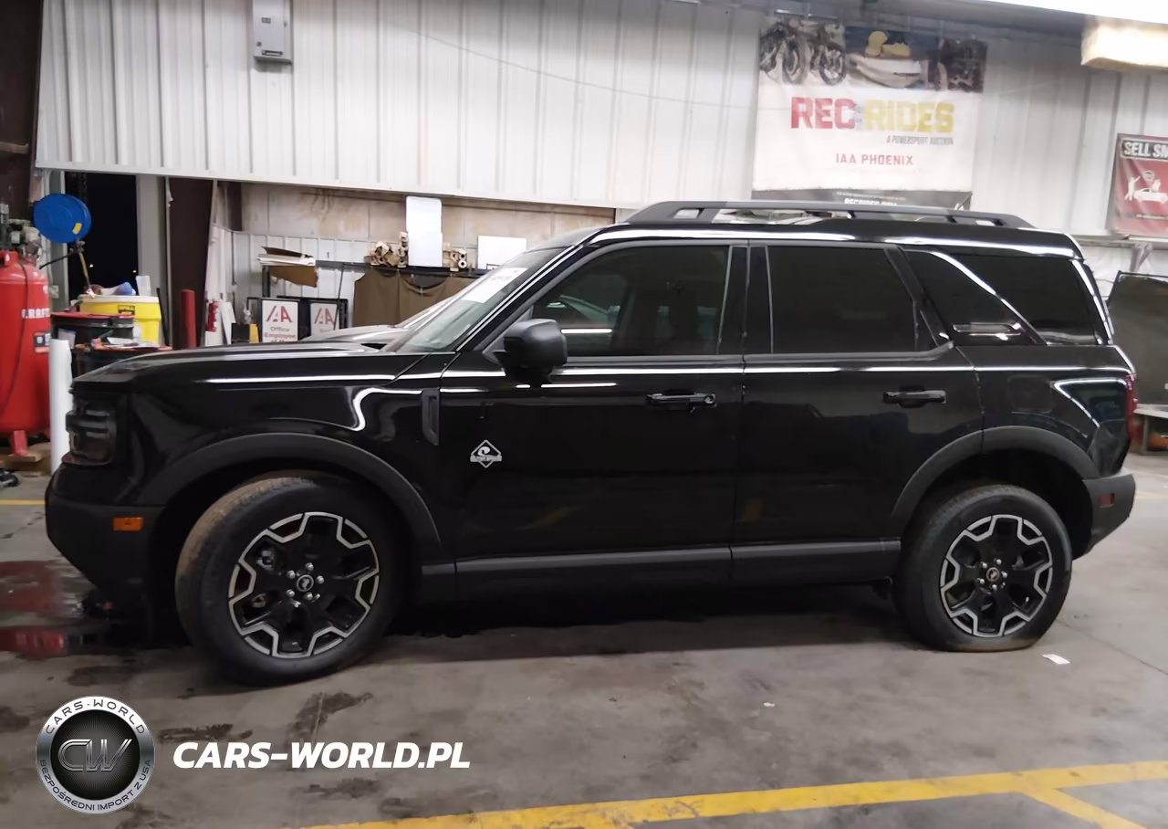 2025 Ford Bronco Sport Outer Banks VIN:3FMCR9CN1SRF02089 - 14