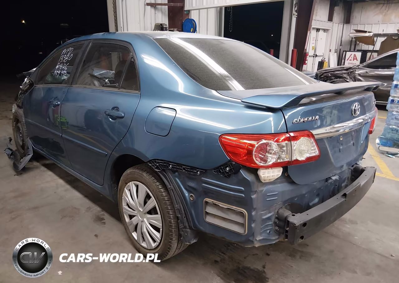 2013 Toyota Corolla Le VIN:5YFBU4EE8DP197035 - 3