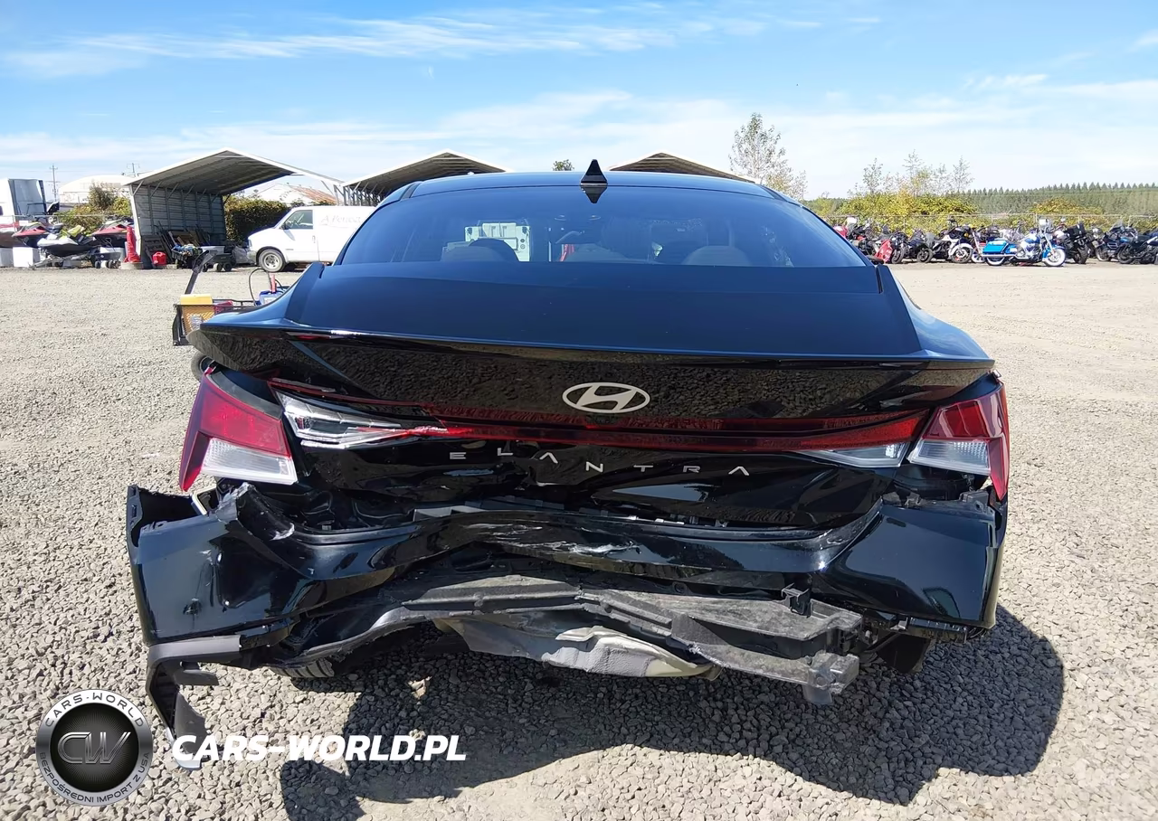 2026 Hyundai Elantra Sel Sport VIN:KMHLM4DG7TU247976 - 16