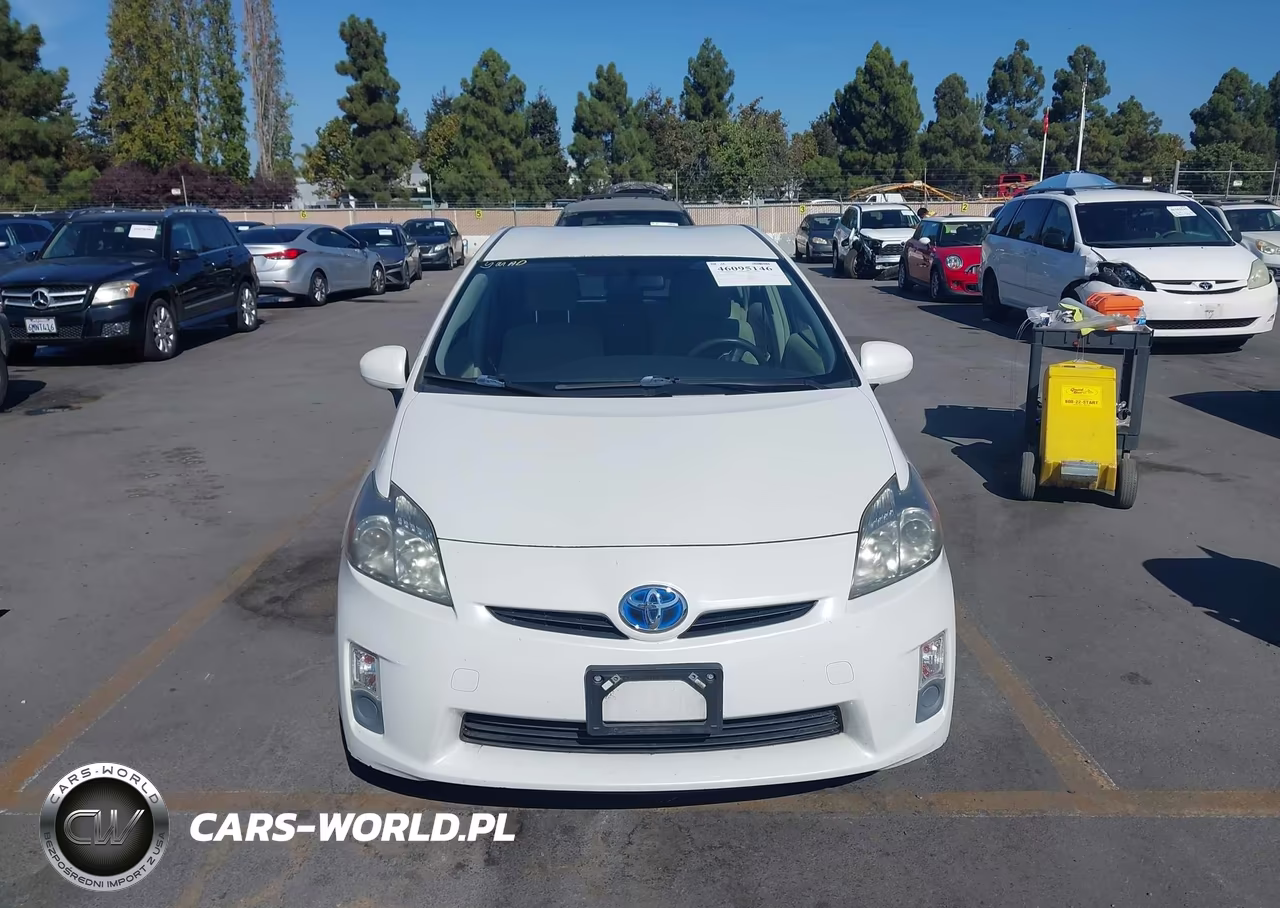 2011 Toyota Prius Three VIN:JTDKN3DU6B0256185 - 12