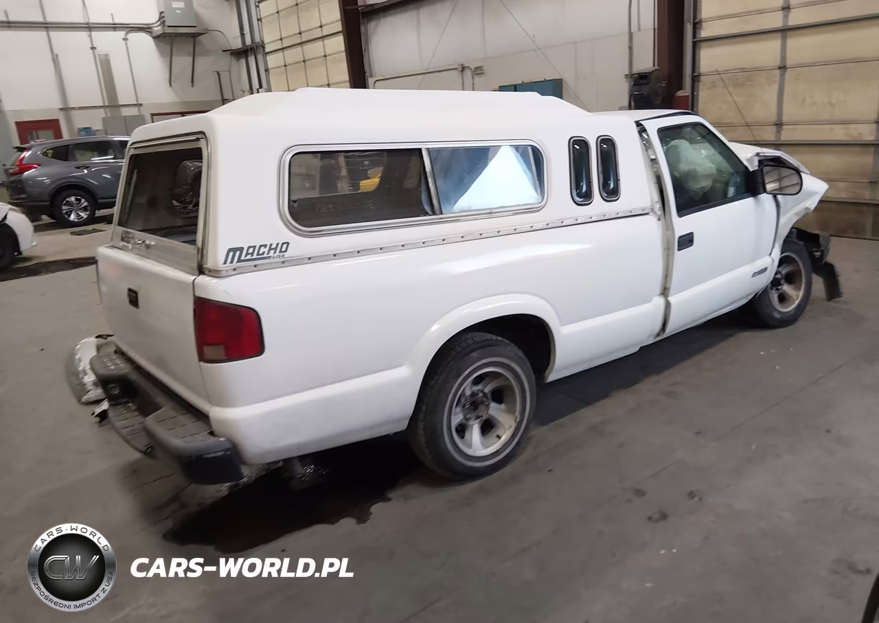 2000 Chevrolet S-10 VIN:1GCCS14W0Y8184607 - 4